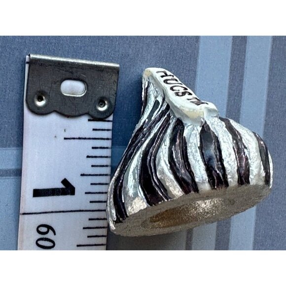 Hershey's 100th Anniversary Hugs & Kisses Checkers & Tic-Tac-Toe Game Set (READ) - Picture 9 of 15